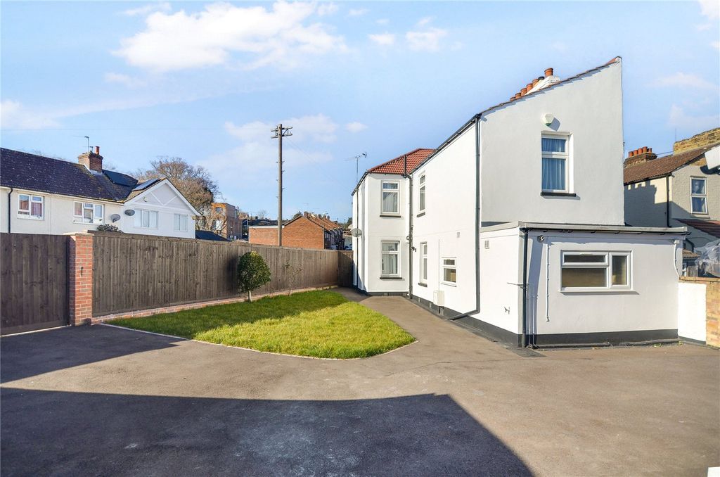 Property photo 3 of 31 Rear Garden