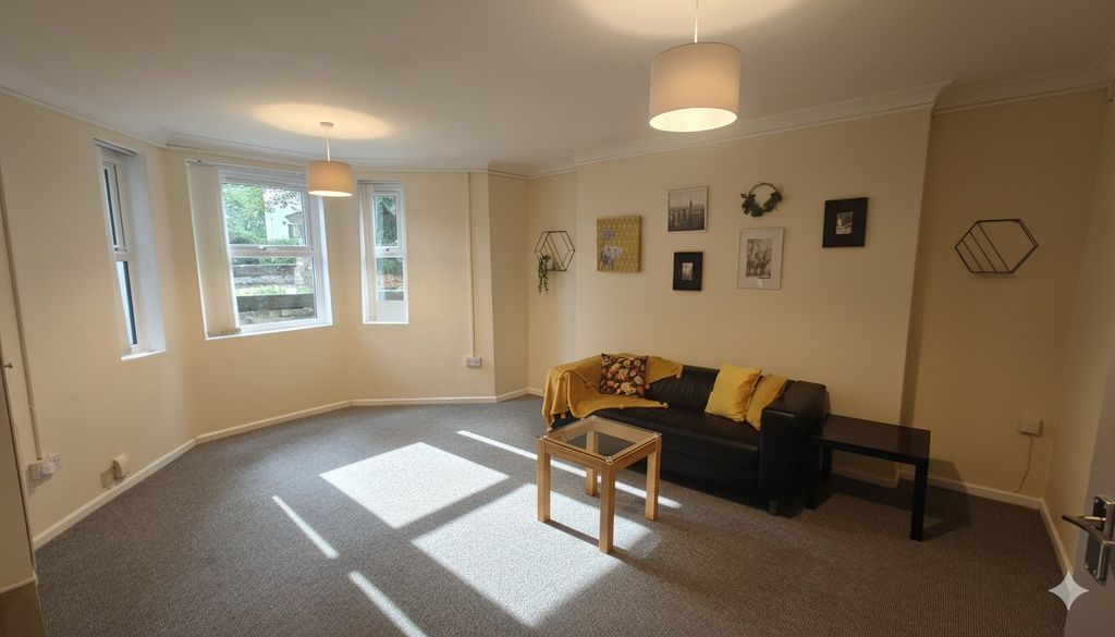 Property photo 2 of 11 Photo 1