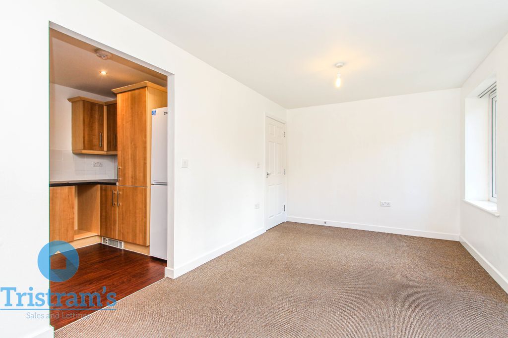 Property photo 3 of 13 Img_7646
