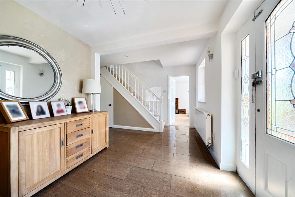 Property photo 3 of 27 1449419-9-69Ebc8c56Debd.Jpg