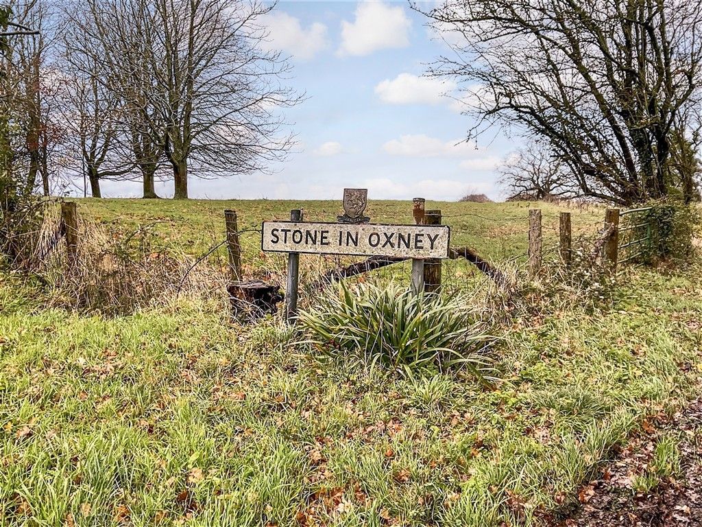 Property photo 2 of 4 Surrounding Area