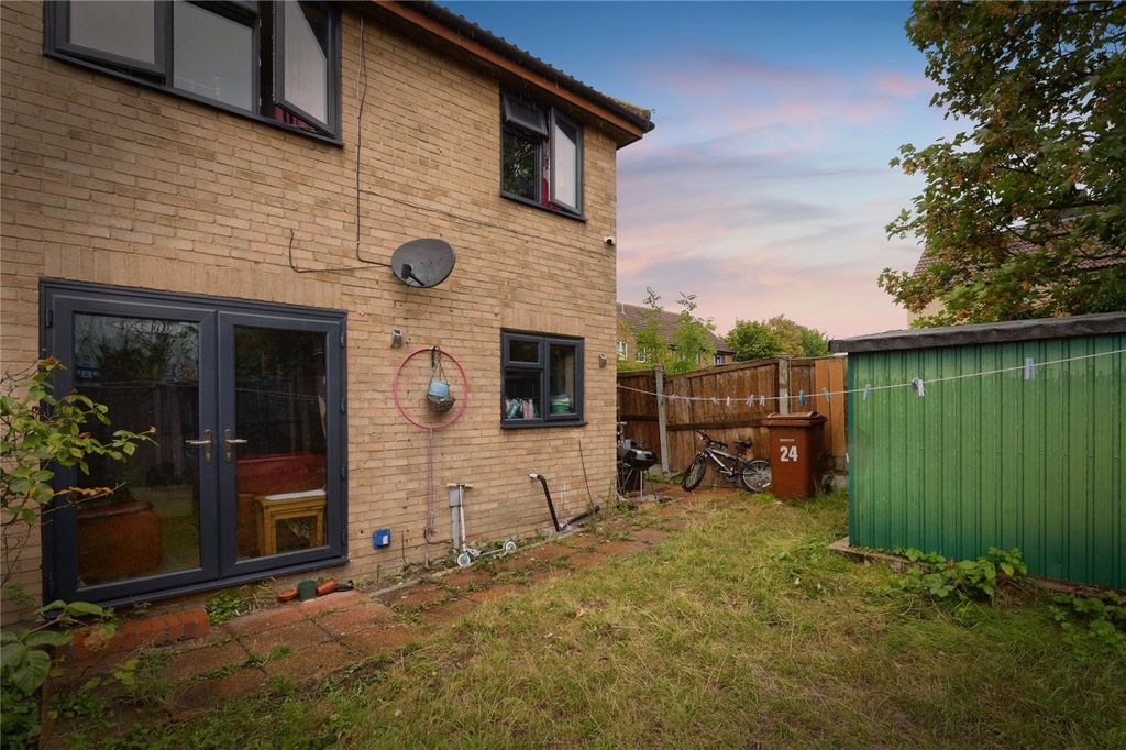 Property photo 3 of 17 Photo