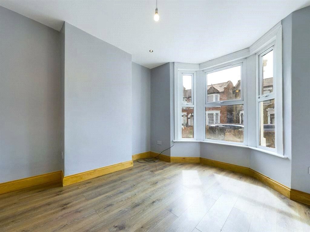 Property photo 2 of 15 Picture No. 03