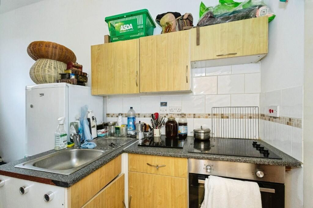Property photo 3 of 9