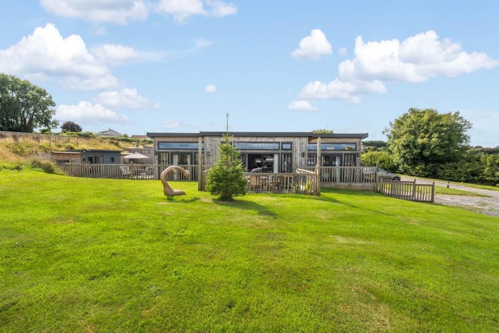 Property photo 2 of 15 Exterior