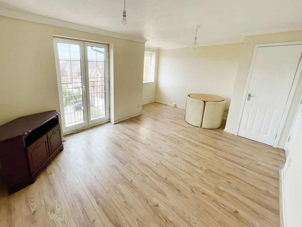 Property photo 2 of 10 Image