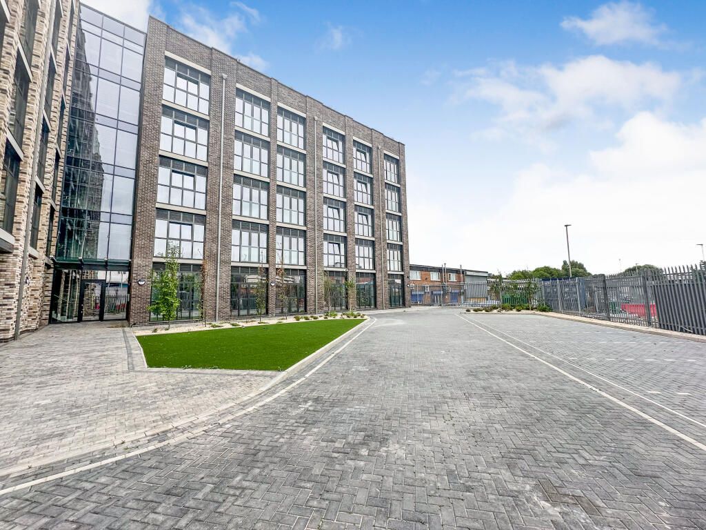 Property photo 1 of 9 Image