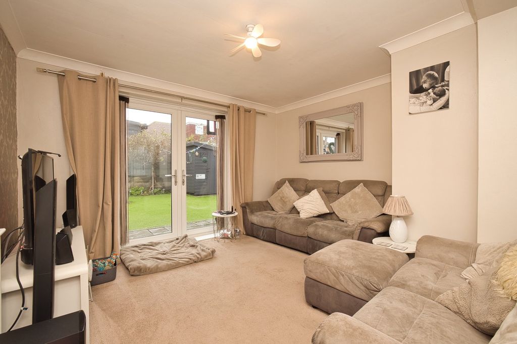 Property photo 2 of 14 Picture 2