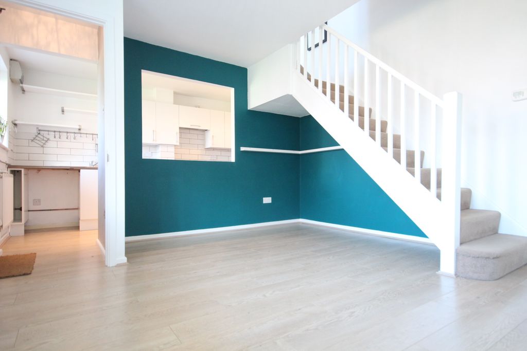 Property photo 2 of 10 Photo 18