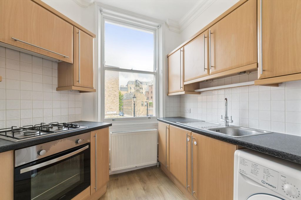 Property photo 1 of 13 Image