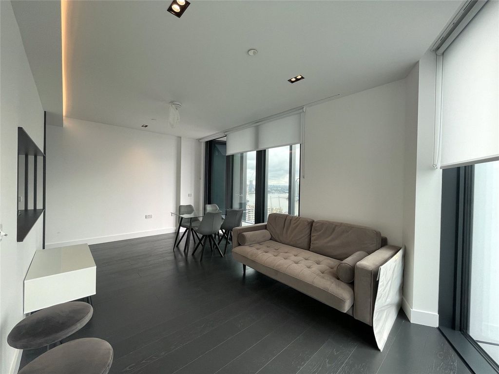 Property photo 3 of 14 Picture No. 32