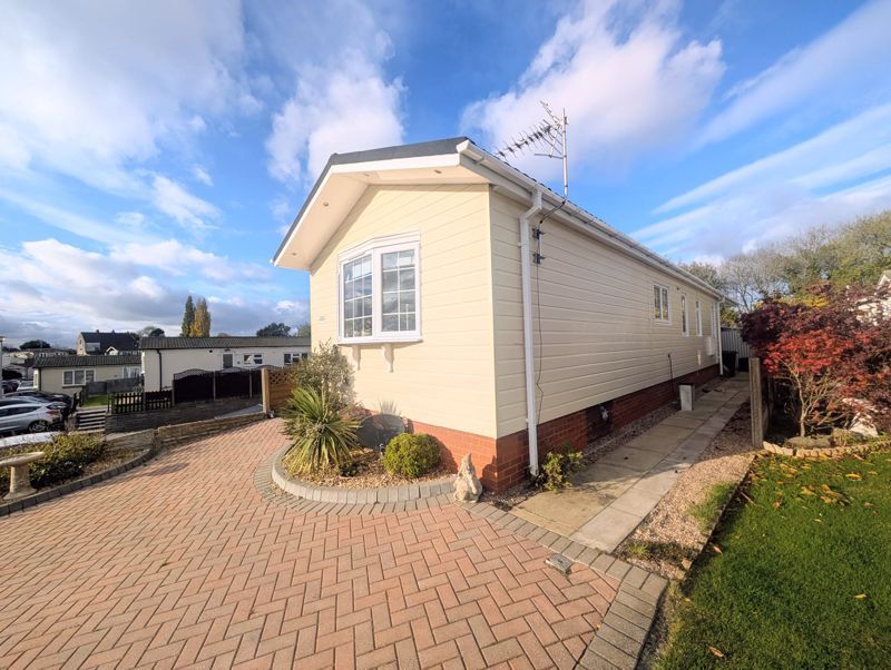 Property photo 1 of 12 Photo 13