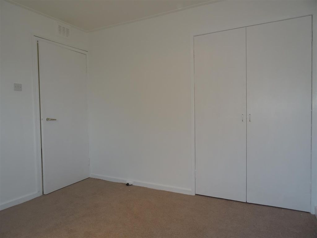 Property photo 2 of 9 8.Jpg