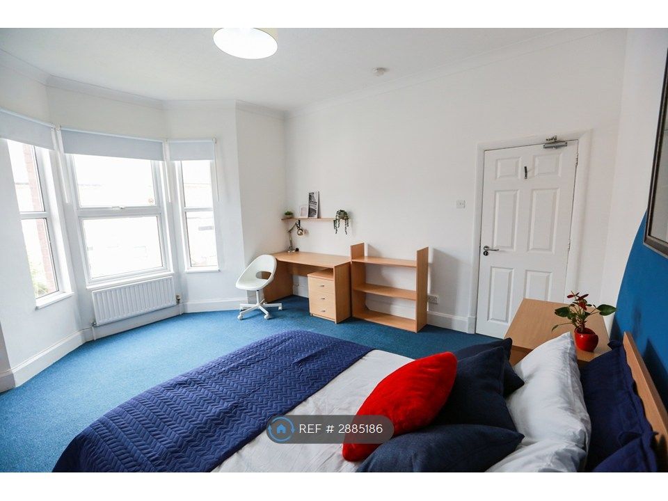 Property photo 2 of 9