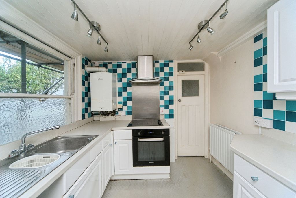 Property photo 2 of 12 Photo