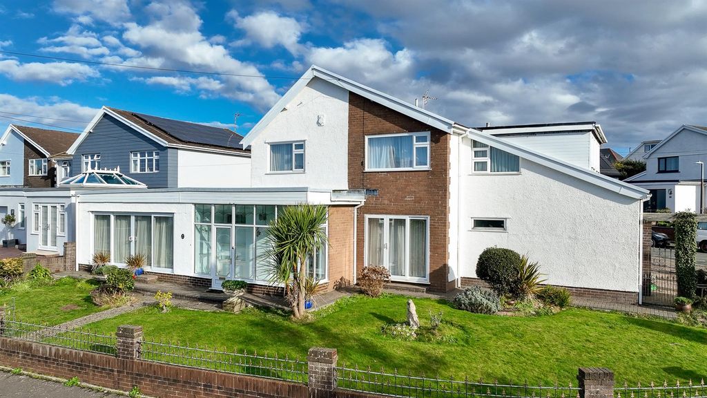 Property photo 2 of 49 Sequence 01.00_11_33_20.Still016-2.Jpg