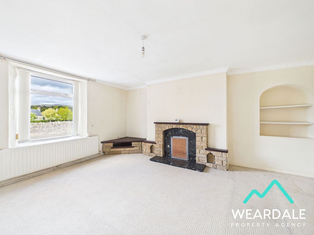 Property photo 2 of 24