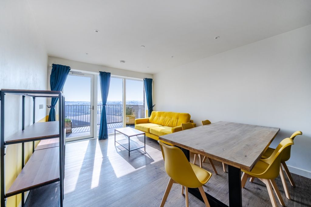 Property photo 2 of 22 1435039-8-69c1414...