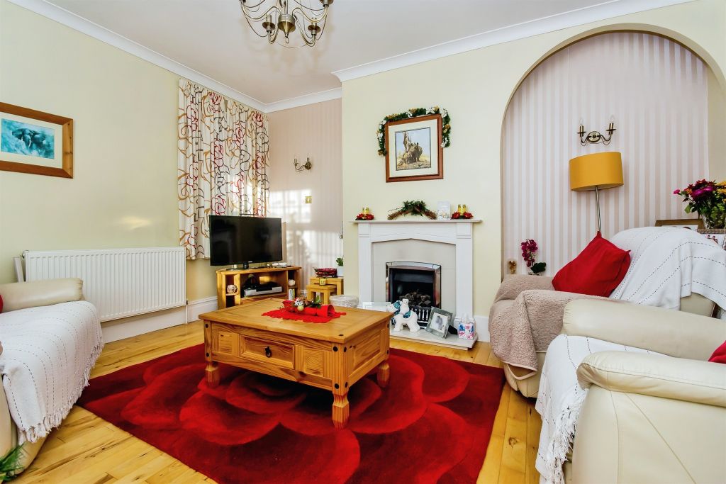 Property photo 2 of 16