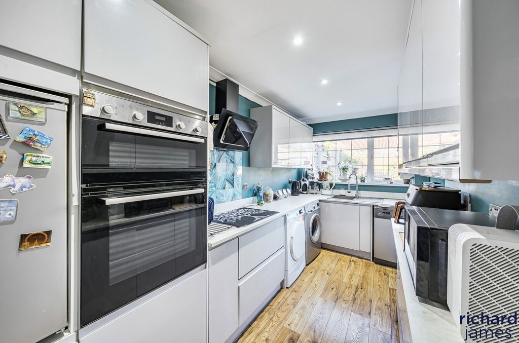 Property photo 2 of 19 5210Ebb6A5Cb47149B6Ff946F4B1Bddf