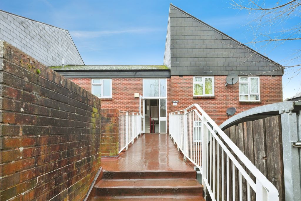 Property photo 1 of 14