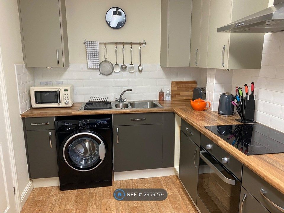 Property photo 2 of 15 Kitchen
