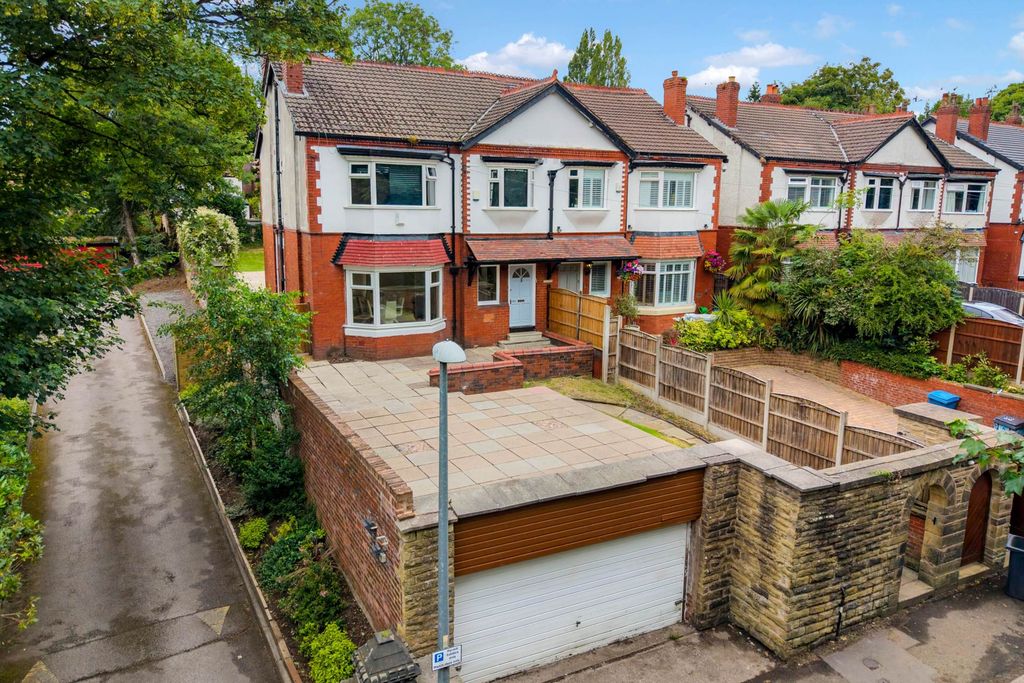 Property photo 1 of 30