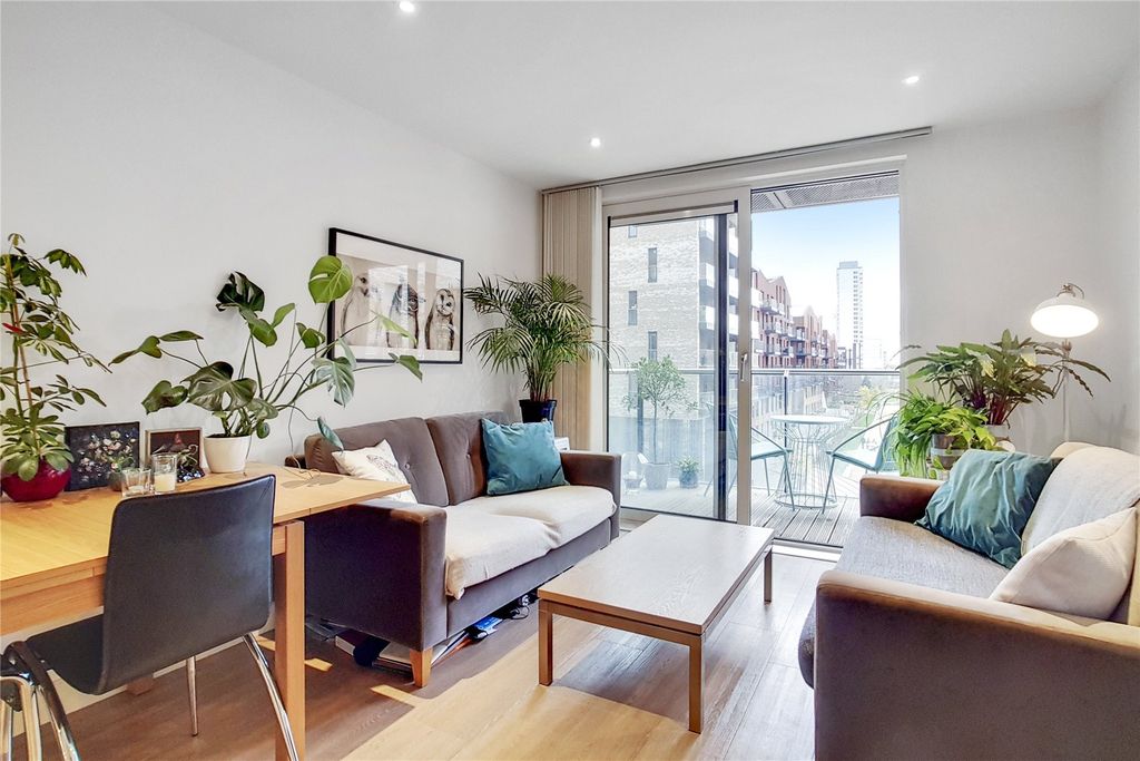 Property photo 2 of 9 Picture No. 13