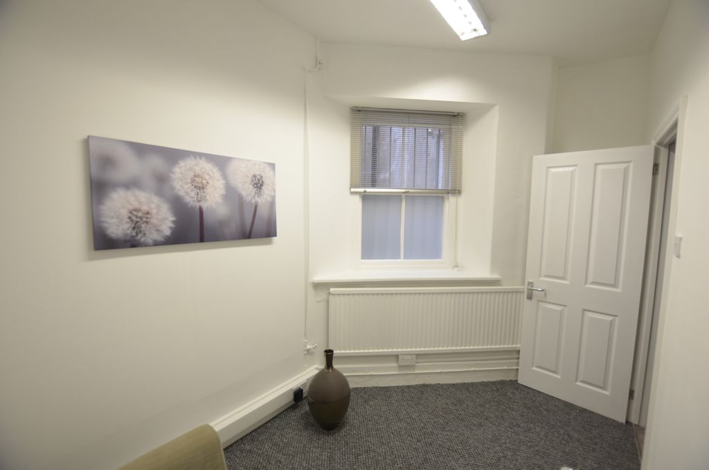 Property photo 3 of 7 _Dsc0977