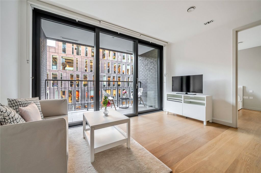 Property photo 3 of 18 Picture No. 05