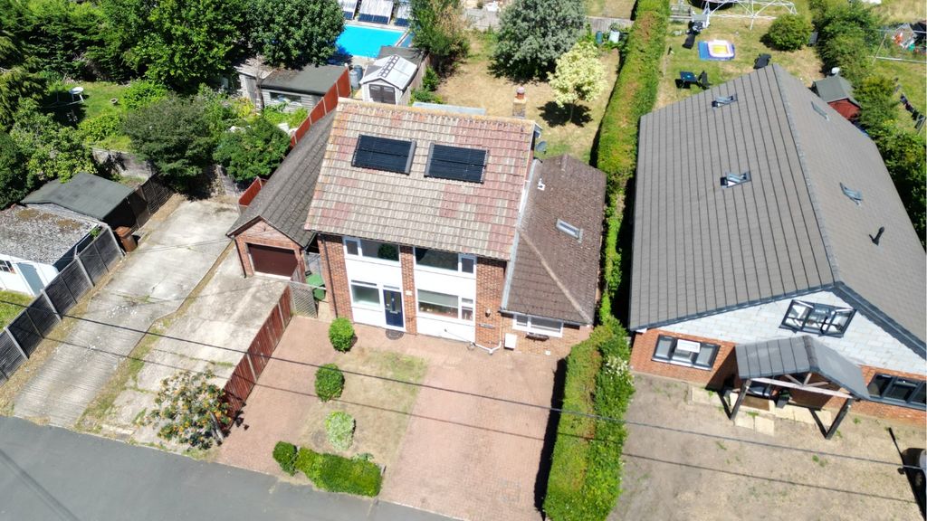 Property photo 2 of 19 2700766