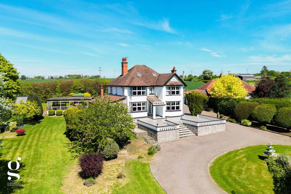 Property photo 1 of 47