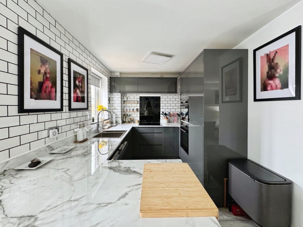 Property photo 3 of 41 5221274