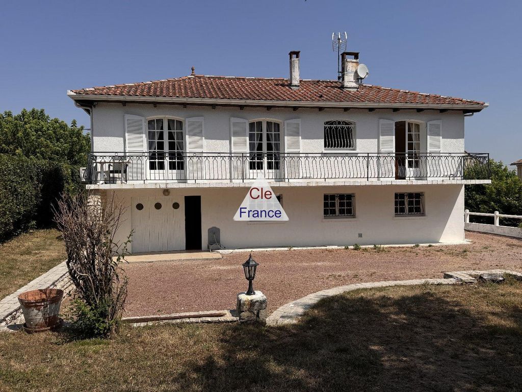 Property photo 2 of 18