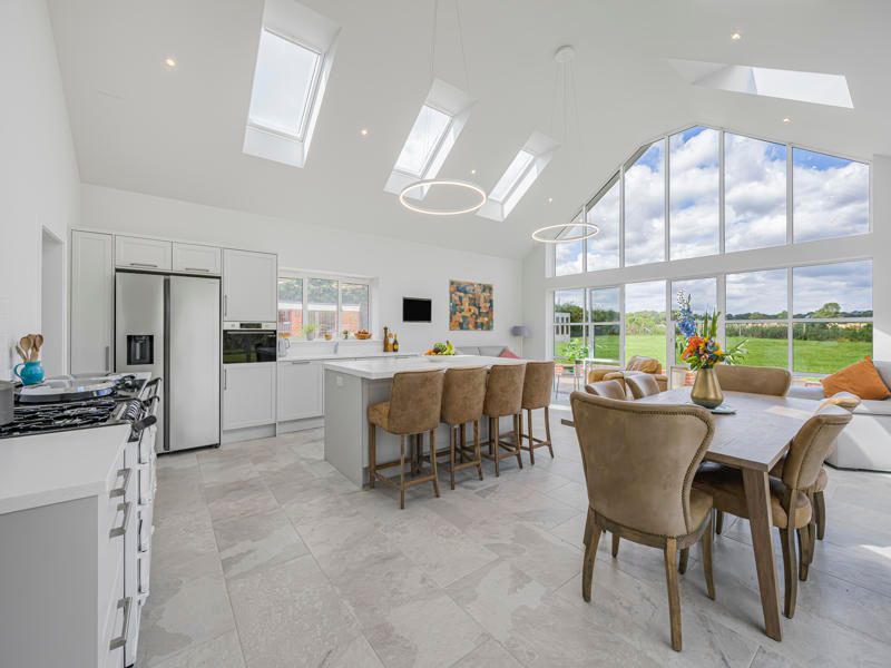 Property photo 2 of 26