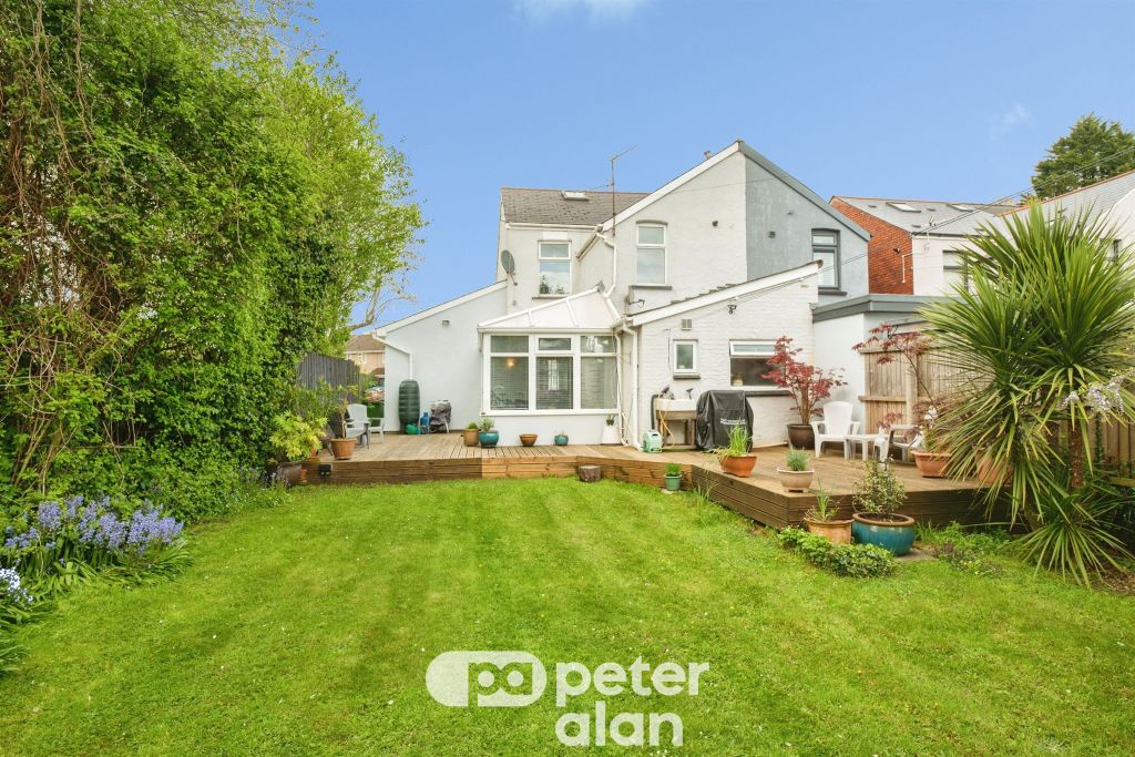 Property photo 2 of 25