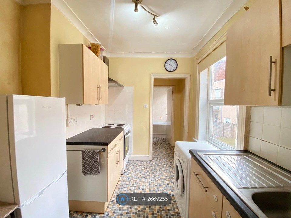 Property photo 2 of 7