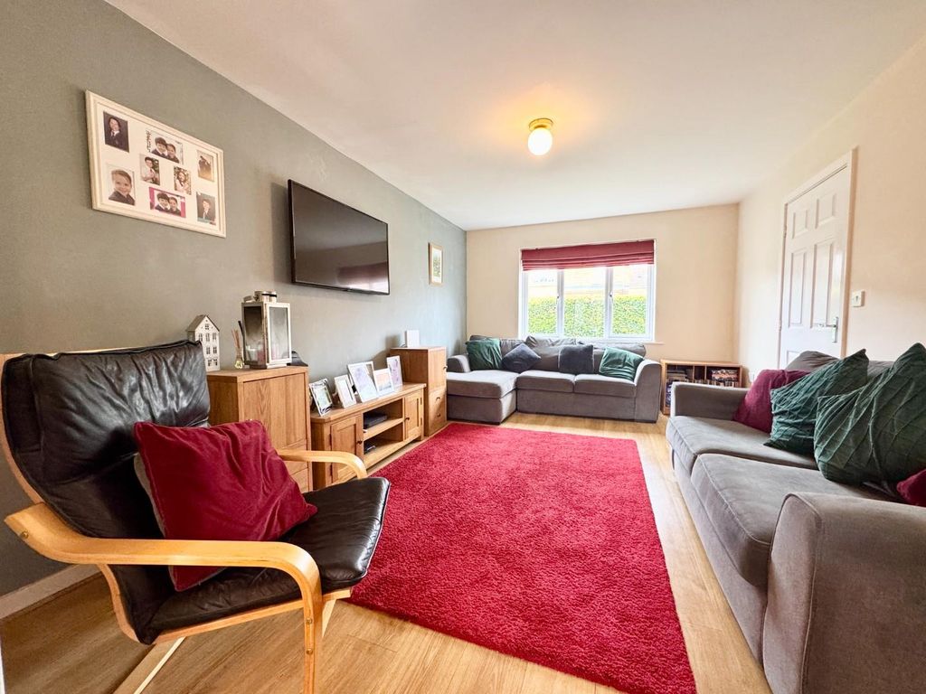 Property photo 3 of 18