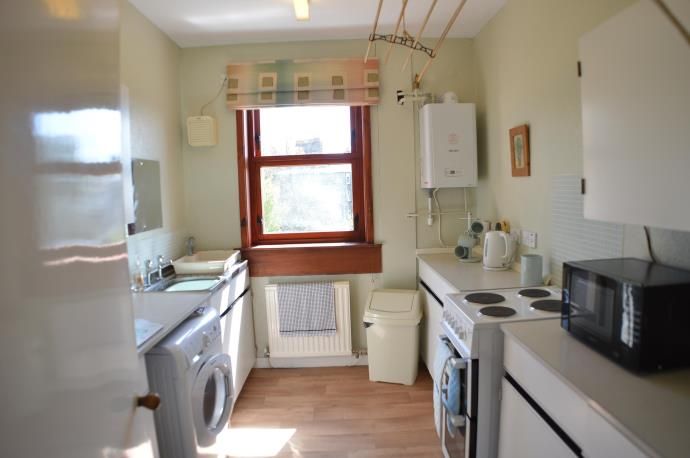 Property photo 2 of 7 Kitchen