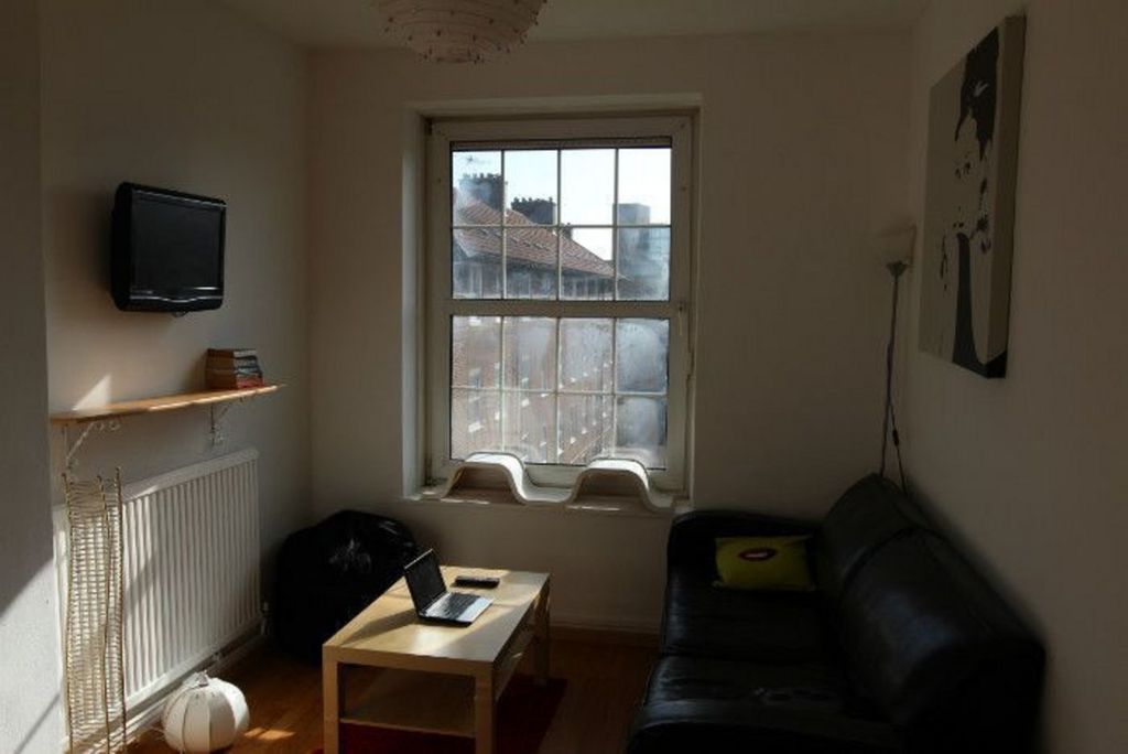 Property photo 2 of 6