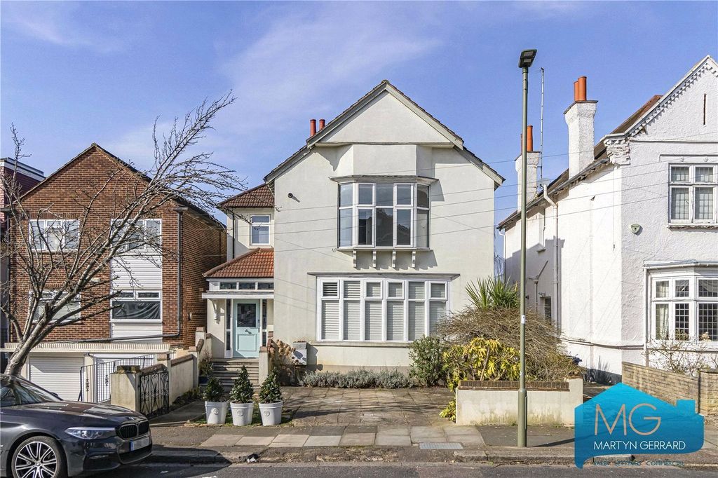 Property photo 2 of 12 Picture No. 64