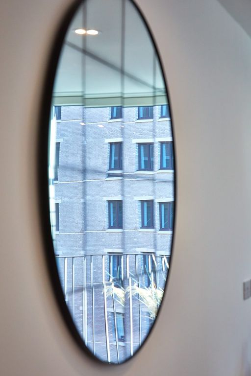 Property photo 2 of 18 Mirrow