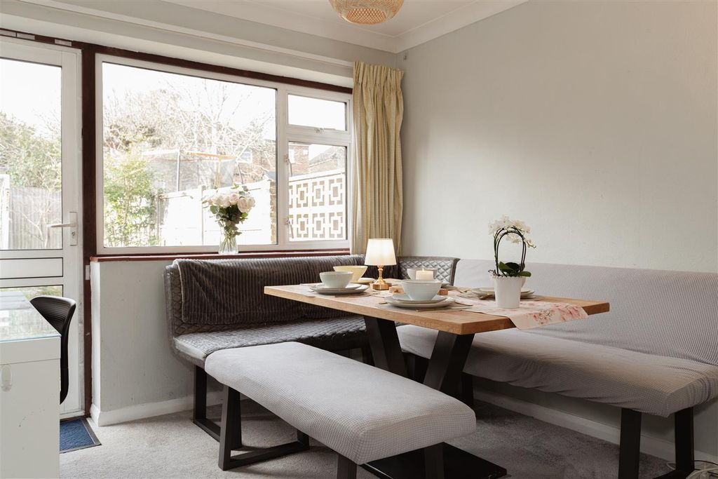 Property photo 3 of 19 3.Jpg