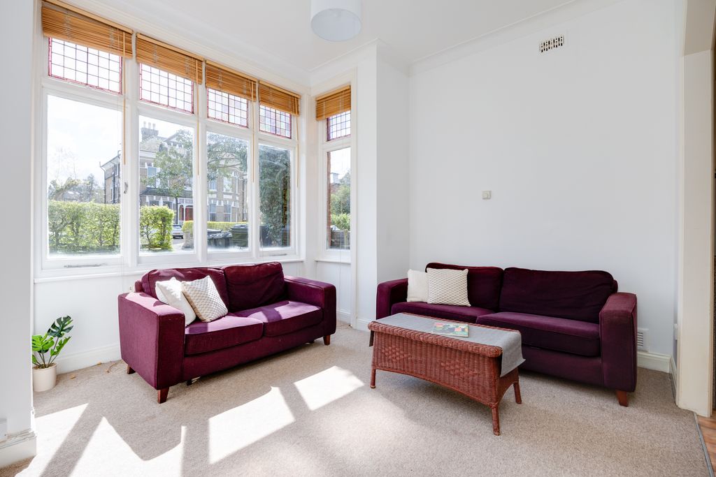 Property photo 3 of 9