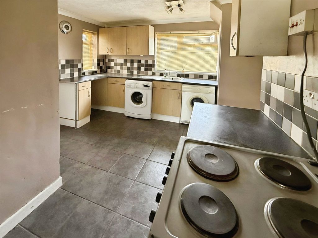 Property photo 3 of 14 Picture No. 18