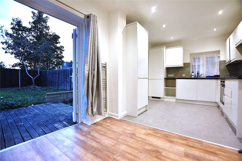 Property photo 1 of 22 Picture No. 20