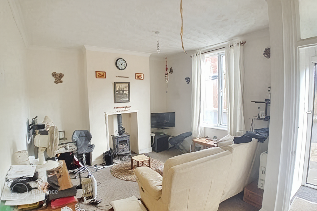 Property photo 2 of 6