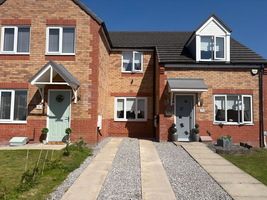 Property photo 1 of 11