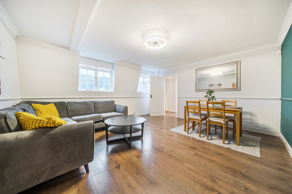 Property photo 3 of 20 Reception Room