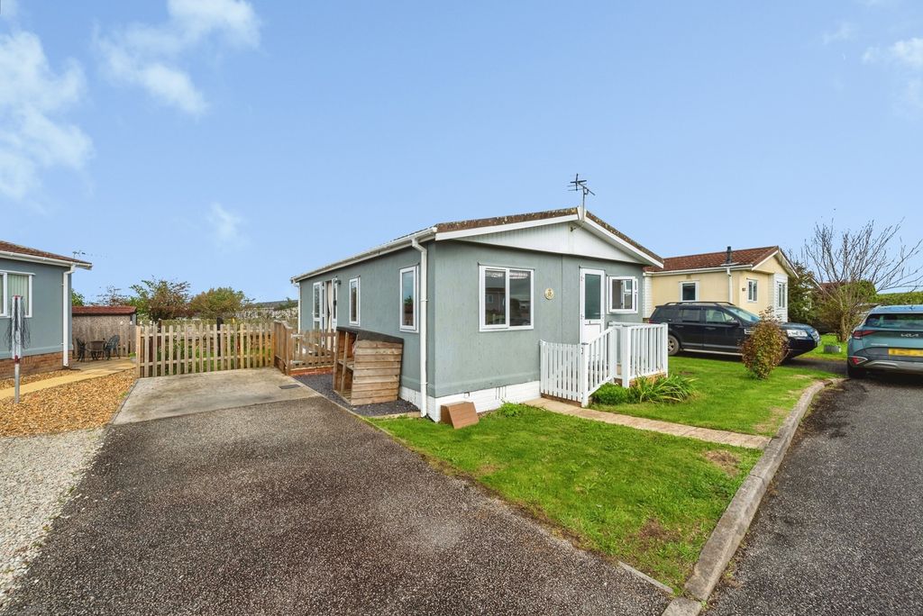 Property photo 1 of 16 Pbox-Img.Jpg